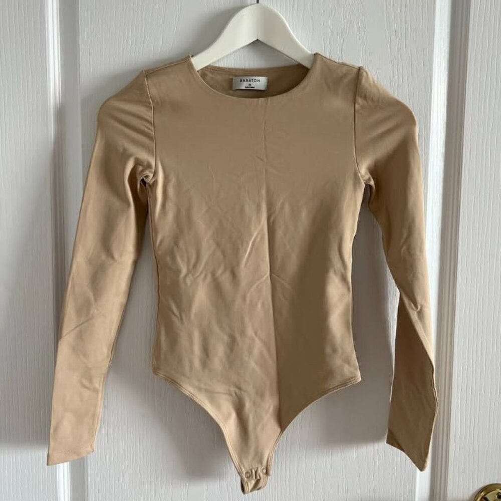 NWOT Babaton Contour Bodysuit